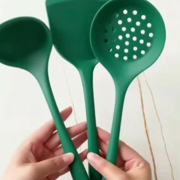 5pcs Silicone Kitchen Utensil Set, Including 5 Green Non-Stick Silicone Cooking Tools: Heat-Resistant Spatula, Soup Ladle, Slotted Spoon, Solid Spoon, And Rice Paddle. Suitable for Home Cooking And Outdoor Camping, Dishwasher-Safe. Father Gift